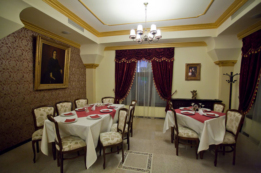 Hotel Eden Iasi Luaran gambar