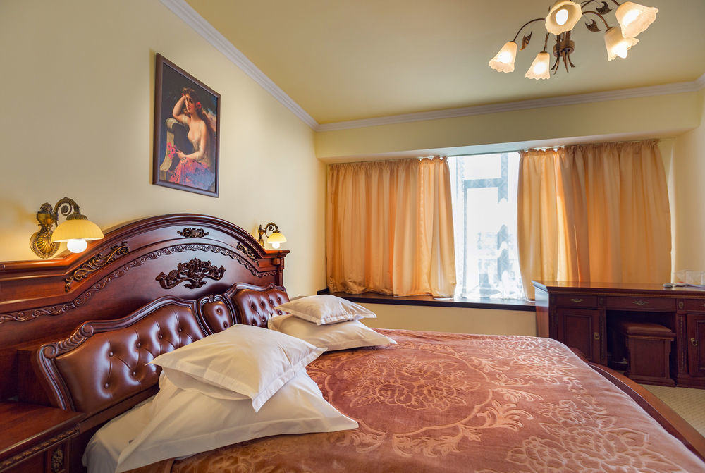 Hotel Eden Iasi Luaran gambar