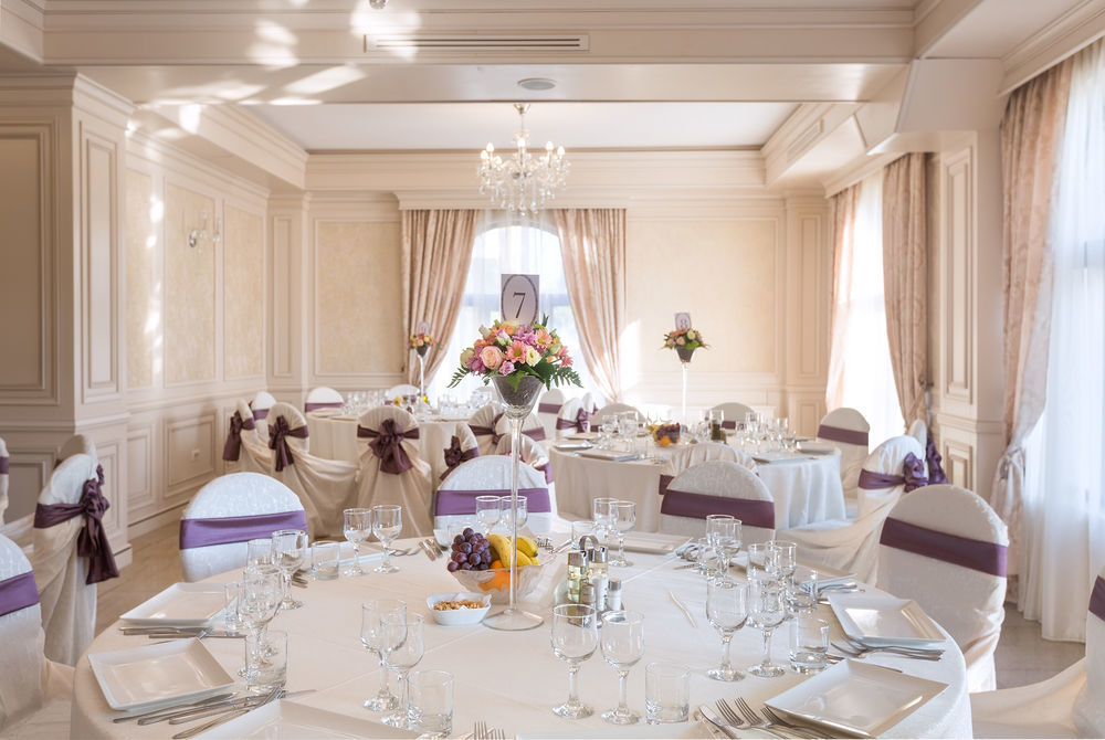 Hotel Eden Iasi Luaran gambar
